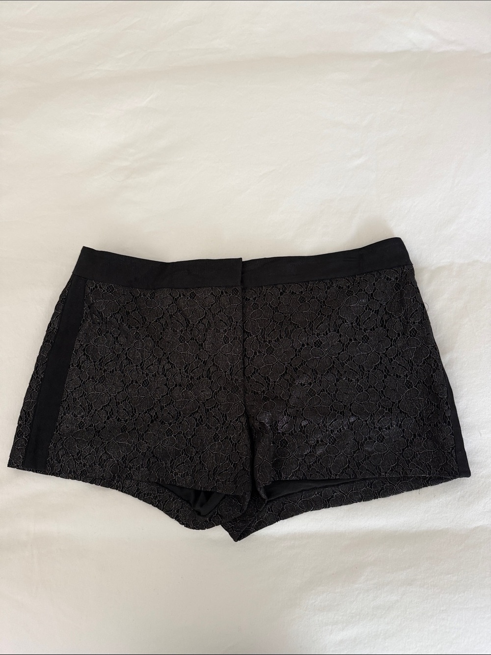 AMAZING VINTAGE CLUB MONACO BLACK LACEY SHORTS SIZE 10